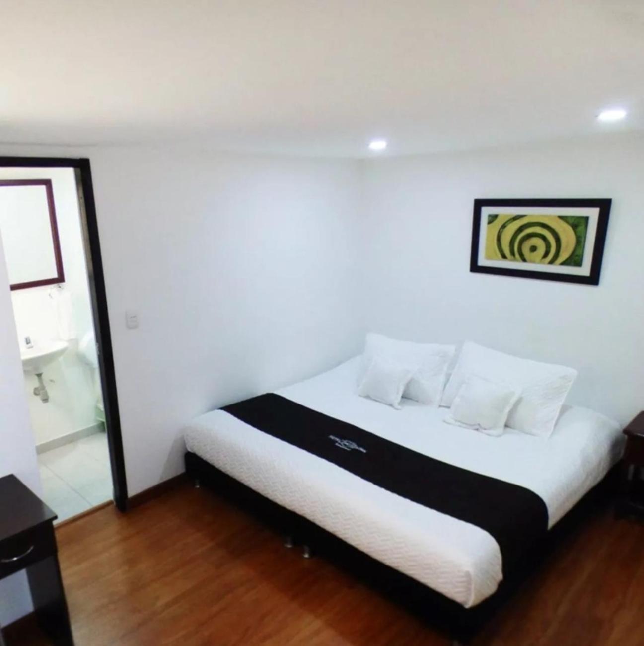 Hotel Colonial Internacional Bogotá Exterior foto